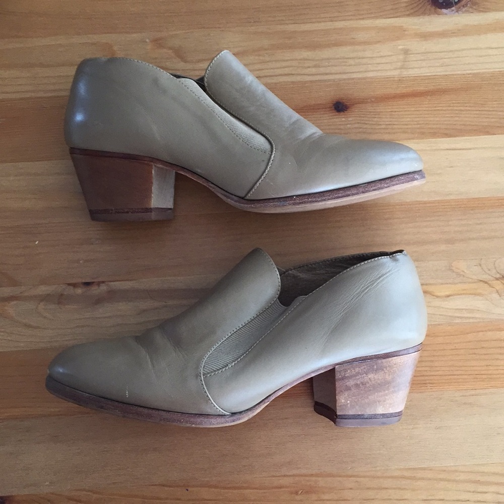 Vintage Cat’s Paw Leather Booties